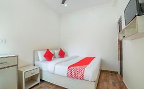 Oyo 67163 Anantham Residency