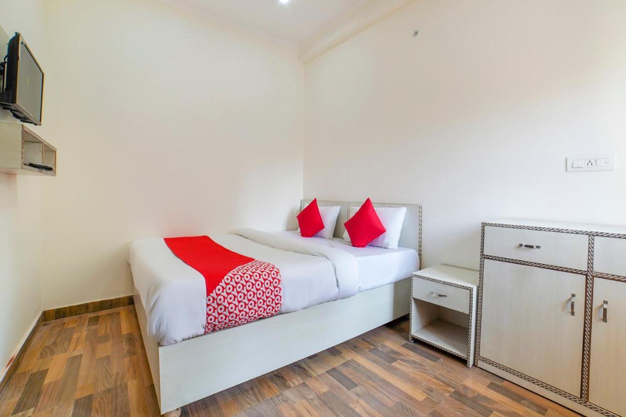 Oyo 67163 Anantham Residency Hotel Narendra Nagar Exterior photo